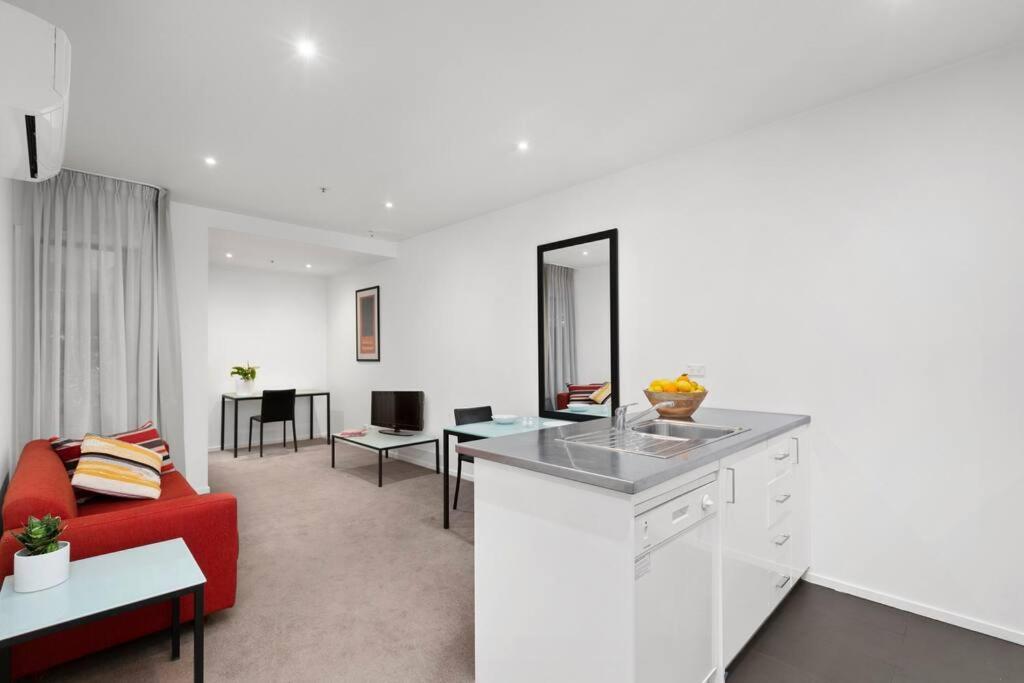 108 Astral Apartments Melbourne Exterior foto