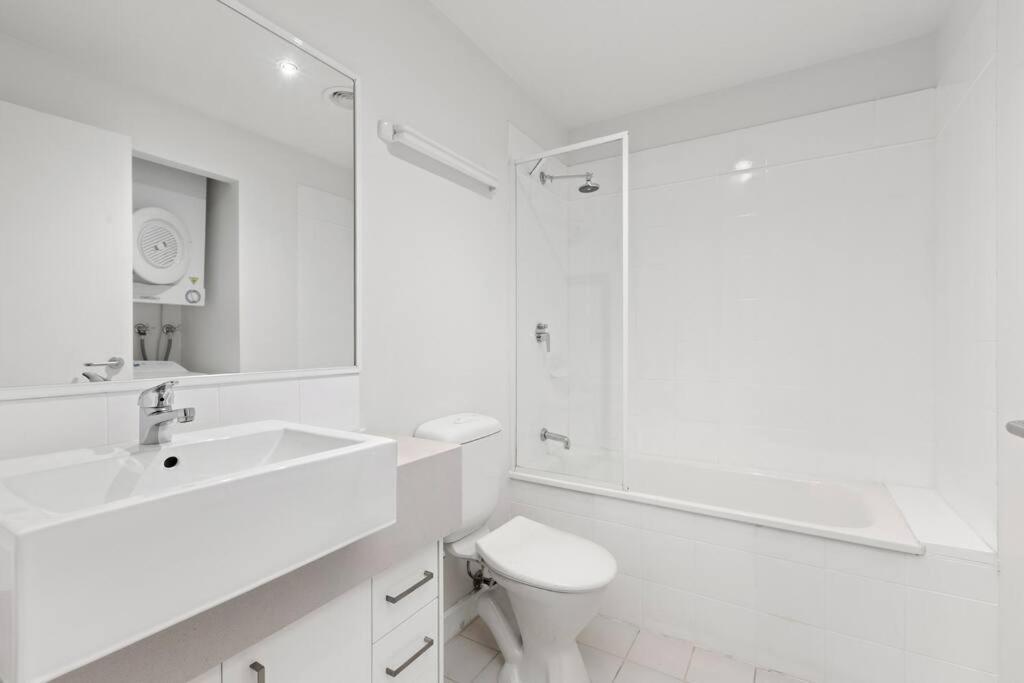 108 Astral Apartments Melbourne Exterior foto